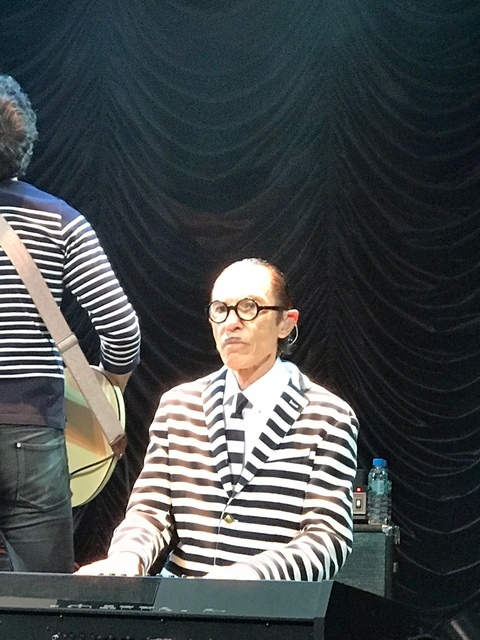 sparks2.jpg