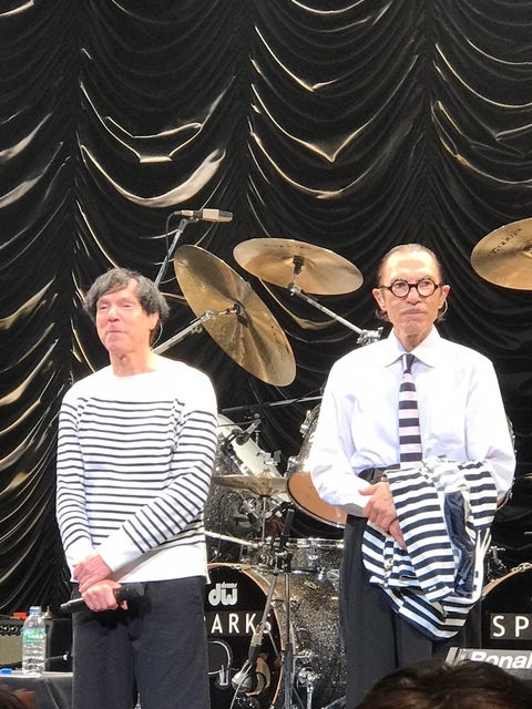 sparks3.jpg
